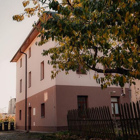 Apartmany Centrum Nový Bor Buitenkant foto