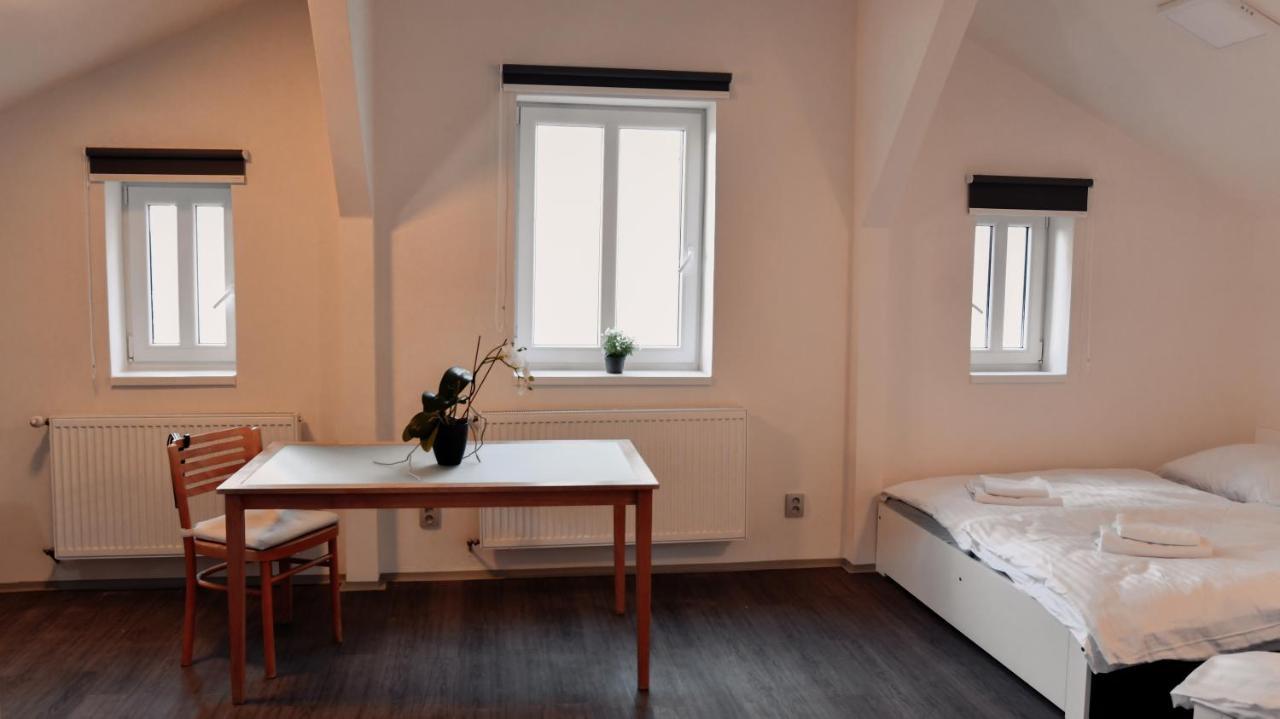 Apartmany Centrum Nový Bor Buitenkant foto